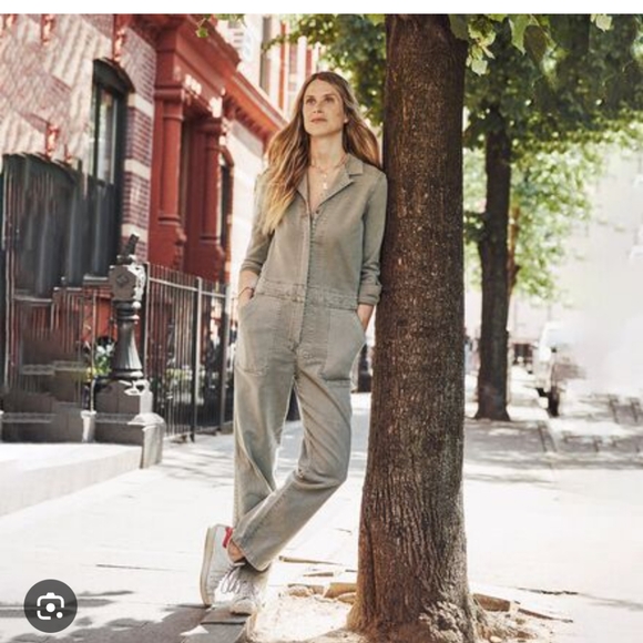 - FAHERTY SZ 6  OVERLAND  TWILL DISTRESSED OKIVE GREEN ZIP UP JUMPSUIUIT $289 - Picture 3 of 14